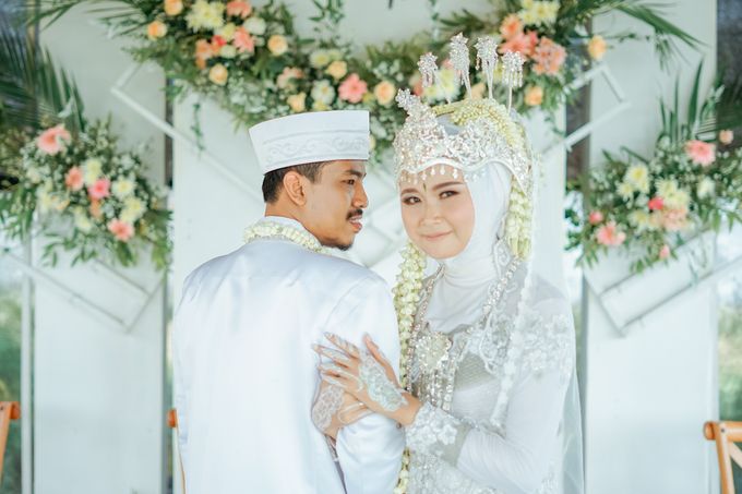 The Wedding Dita & Krisna by OkkyantamaPhoto - 018