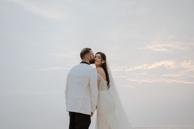 The Wedding of Qusai & Marwa at Villa Vedas Bali #warnaproject #weddingbali #photographerbali #villavedas #weddingbali #baliweddingdestinations by KAMALA WEDDINGS - 033 The Wedding of Qusai & Marwa at Villa Vedas Bali #warnaproject #weddingbali #photographerbali #villavedas #weddingbali #baliweddingdestinations by KAMALA WEDDINGS - 033