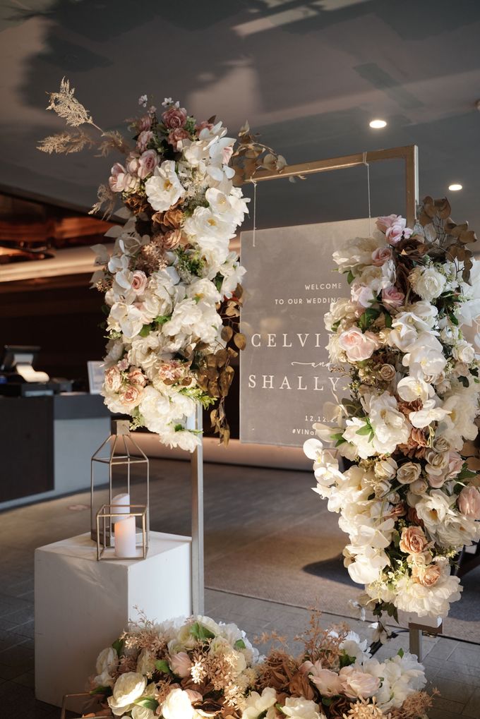 Celvin & Shally Wedding at Summer Pool Swissotel by Swissôtel Jakarta PIK Avenue - 008