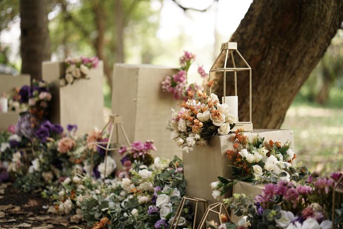 Nico & Jenilla Wedding At Hutan Km5 by Fiori.Co - 006 Nico & Jenilla Wedding At Hutan Km5 by Fiori.Co - 006