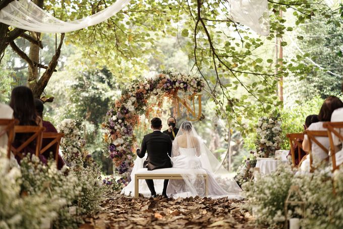 Nico & Jenilla Wedding At Hutan Km5 by Fiori.Co - 011 Nico & Jenilla Wedding At Hutan Km5 by Fiori.Co - 011