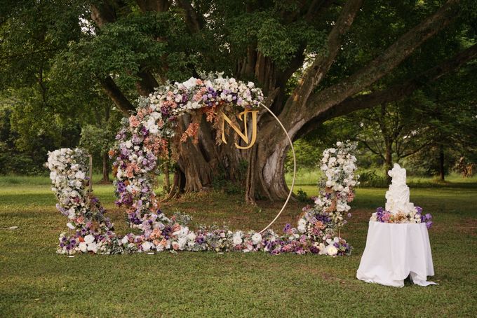 Nico & Jenilla Wedding At Hutan Km5 by Fiori.Co - 013 Nico & Jenilla Wedding At Hutan Km5 by Fiori.Co - 013