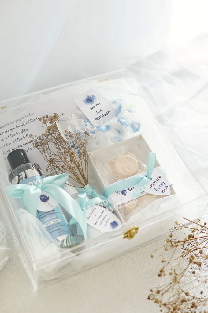 BRIDESMAID GIFT BOX by Jollene Gifts - 006 BRIDESMAID GIFT BOX by Jollene Gifts - 006