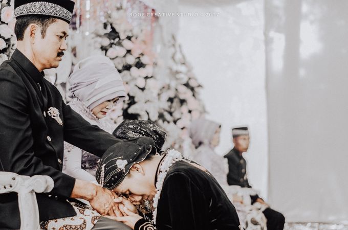 Wedding Fatimah & Turmin by Roof Creative Studio - 002