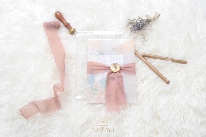 Full Color Acrylic With Vellum Cover And Clear Pouch by Furēmu - 001 Full Color Acrylic With Vellum Cover And Clear Pouch by Furēmu - 001