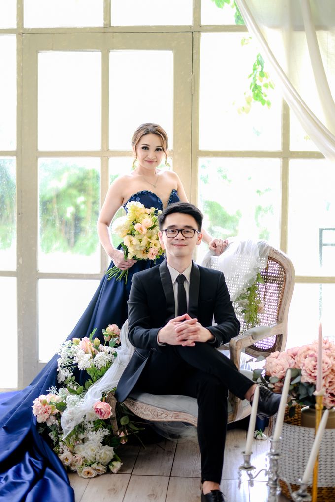 Studio Pre Wedding Devina & Denis by Bondan Photoworks - 021 Studio Pre Wedding Devina & Denis by Bondan Photoworks - 021