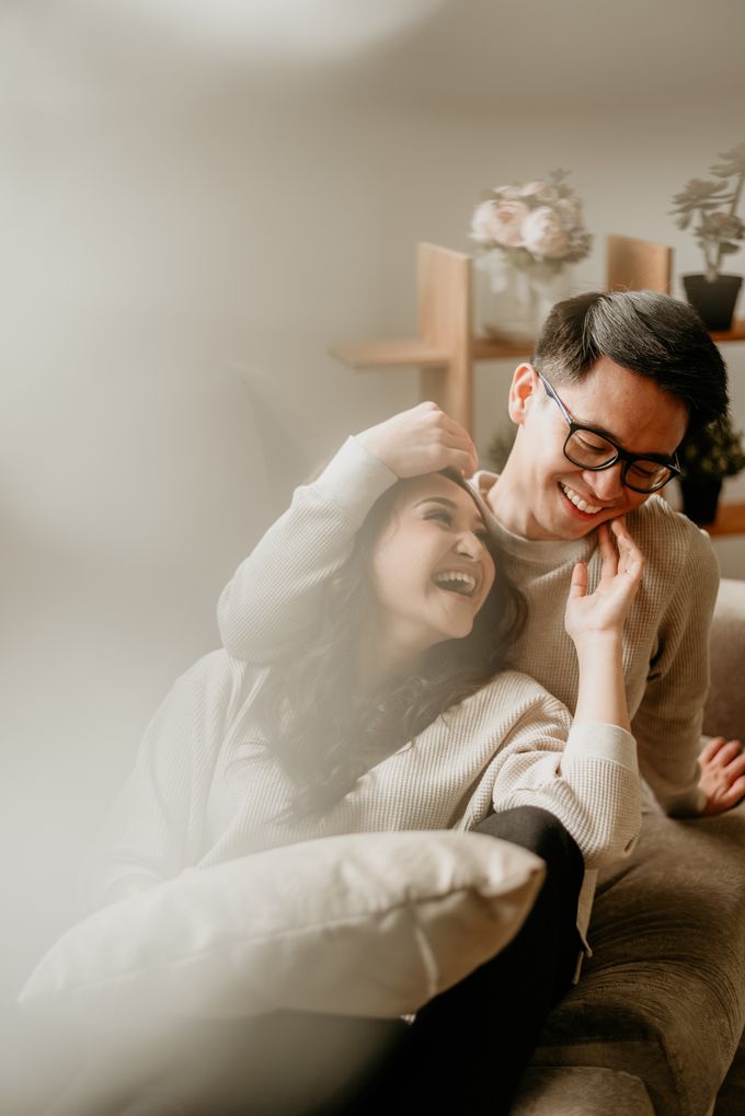 Studio Pre Wedding Devina & Denis by Bondan Photoworks - 024 Studio Pre Wedding Devina & Denis by Bondan Photoworks - 024