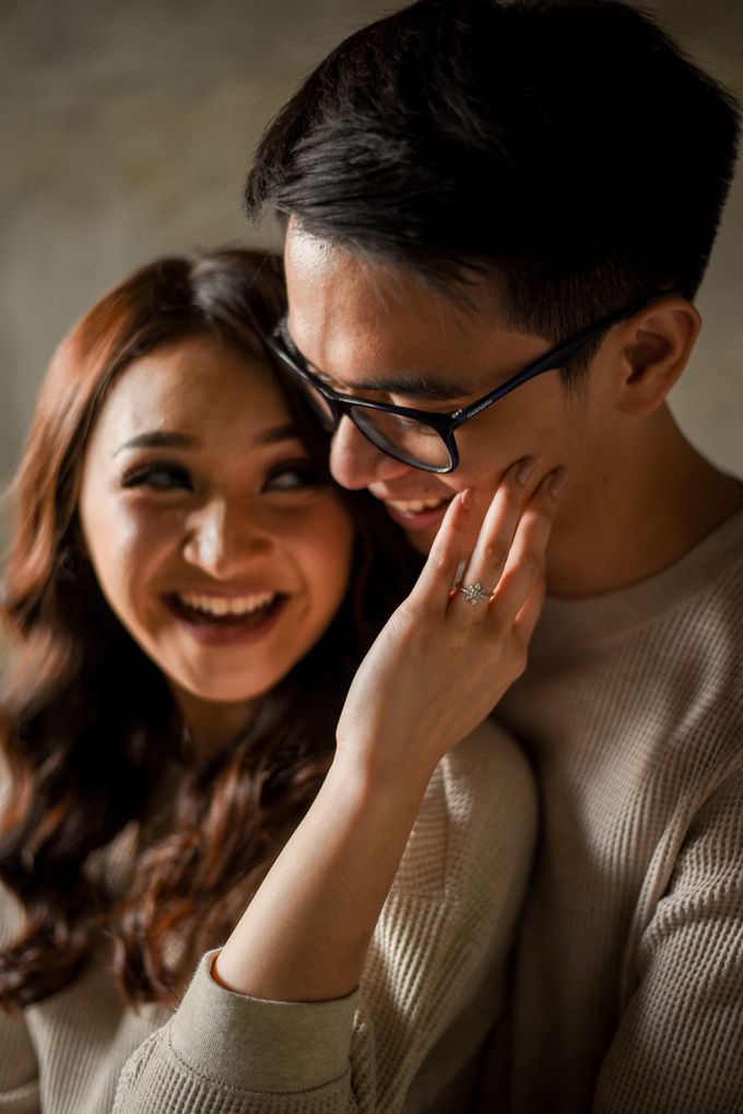 Studio Pre Wedding Devina & Denis by Bondan Photoworks - 006 Studio Pre Wedding Devina & Denis by Bondan Photoworks - 006