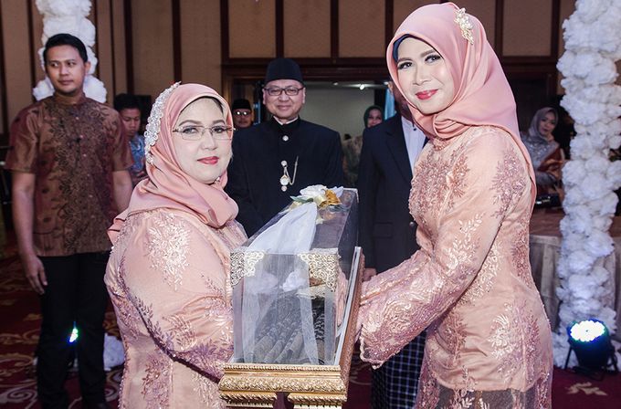 The wedding story of Echa & Harya by Video Art - 005 The wedding story of Echa & Harya by Video Art - 005