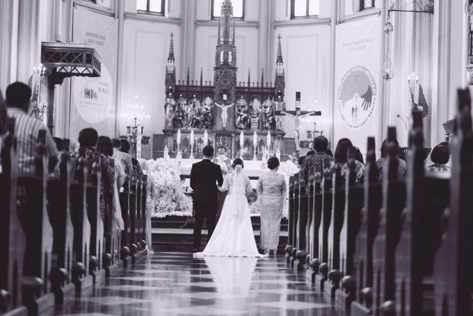 Intimate Wedding of Jennifer & Aufar by Weddingscape - 009 Intimate Wedding of Jennifer & Aufar by Weddingscape - 009