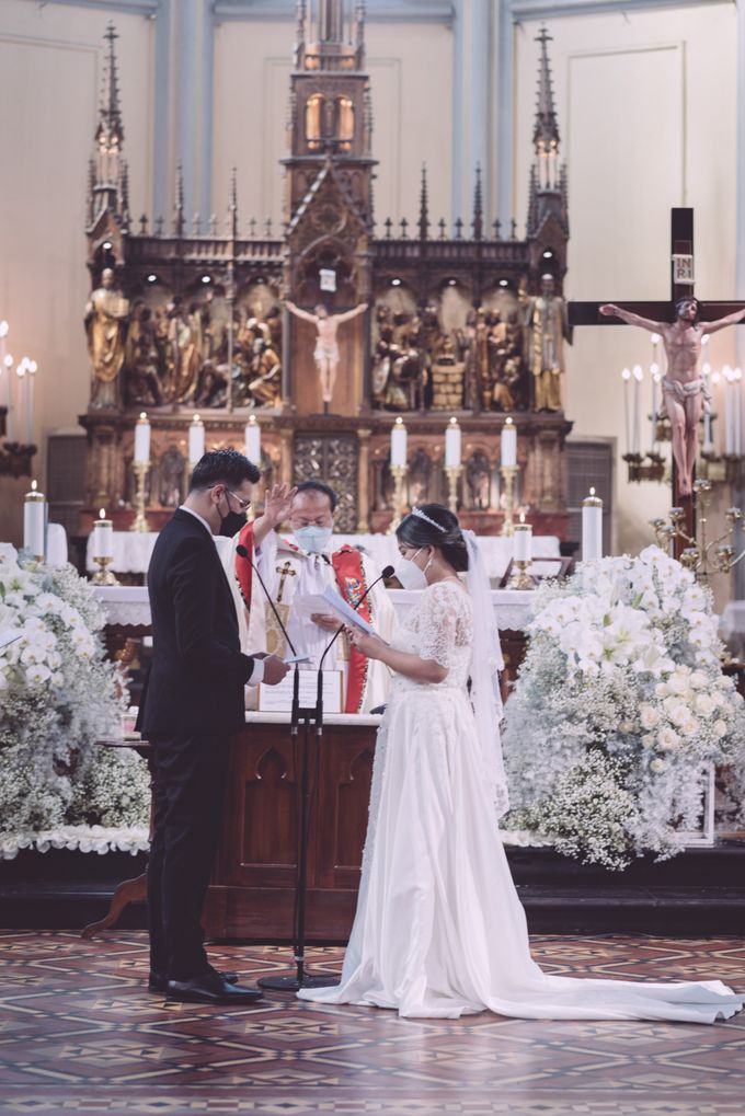 Intimate Wedding of Jennifer & Aufar by Weddingscape - 023 Intimate Wedding of Jennifer & Aufar by Weddingscape - 023