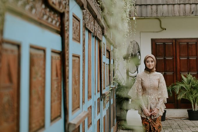 dhita & harsen's engagement by akar photography - 002 dhita & harsen's engagement by akar photography - 002
