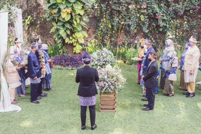 Intimate Wedding Marlin & Damar by Weddingscape - 021 Intimate Wedding Marlin & Damar by Weddingscape - 021