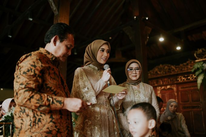 dhita & harsen's engagement by akar photography - 016 dhita & harsen's engagement by akar photography - 016
