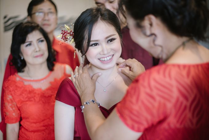 THE ENGAGEMENT OF LESLIE & MARSHA by Alluvio - 002 THE ENGAGEMENT OF LESLIE & MARSHA by Alluvio - 002