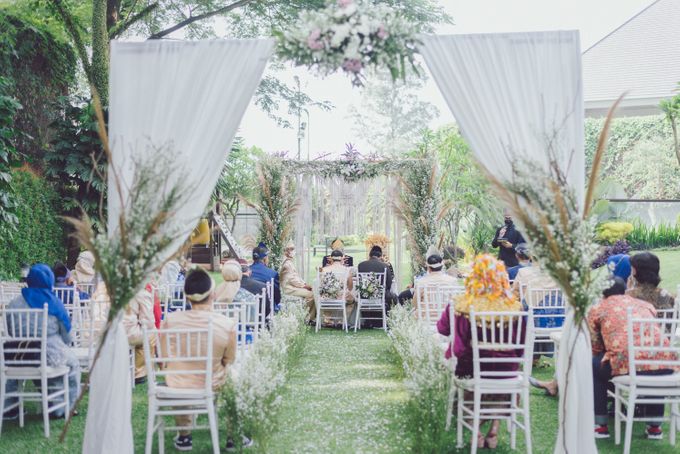 Intimate Wedding Marlin & Damar by Weddingscape - 034 Intimate Wedding Marlin & Damar by Weddingscape - 034