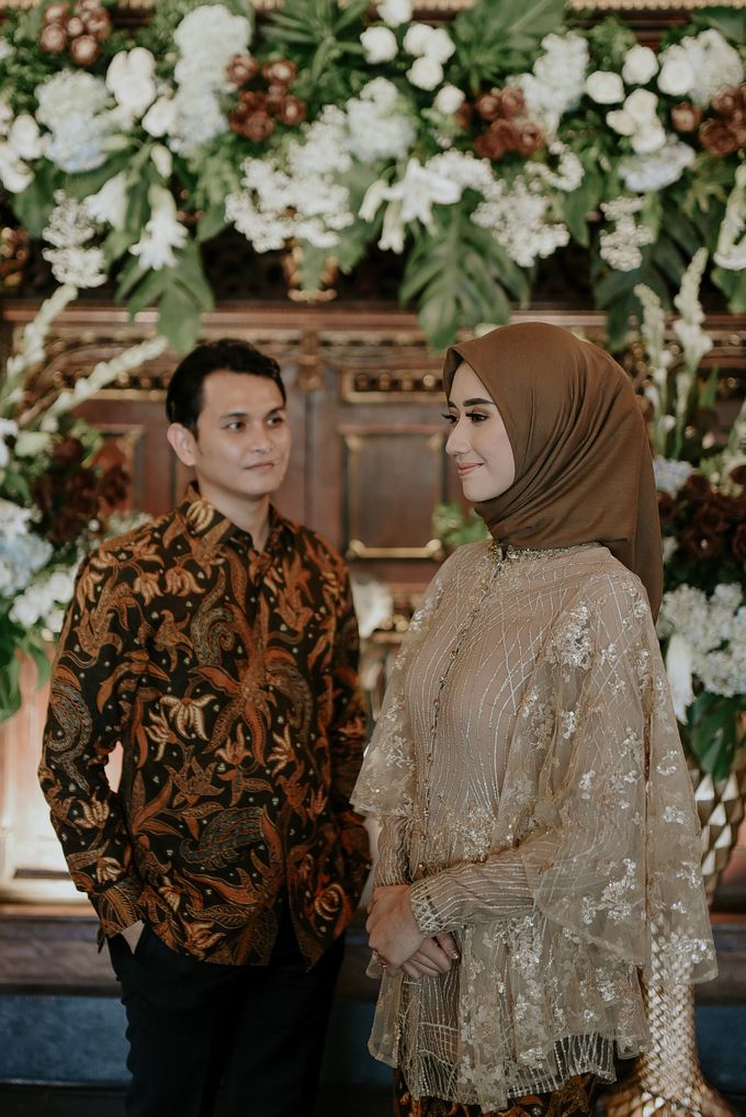 dhita & harsen's engagement by akar photography - 026 dhita & harsen's engagement by akar photography - 026