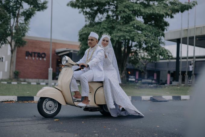 Akad Nikah Edo & Ina by Monochrome Photography.id - 012