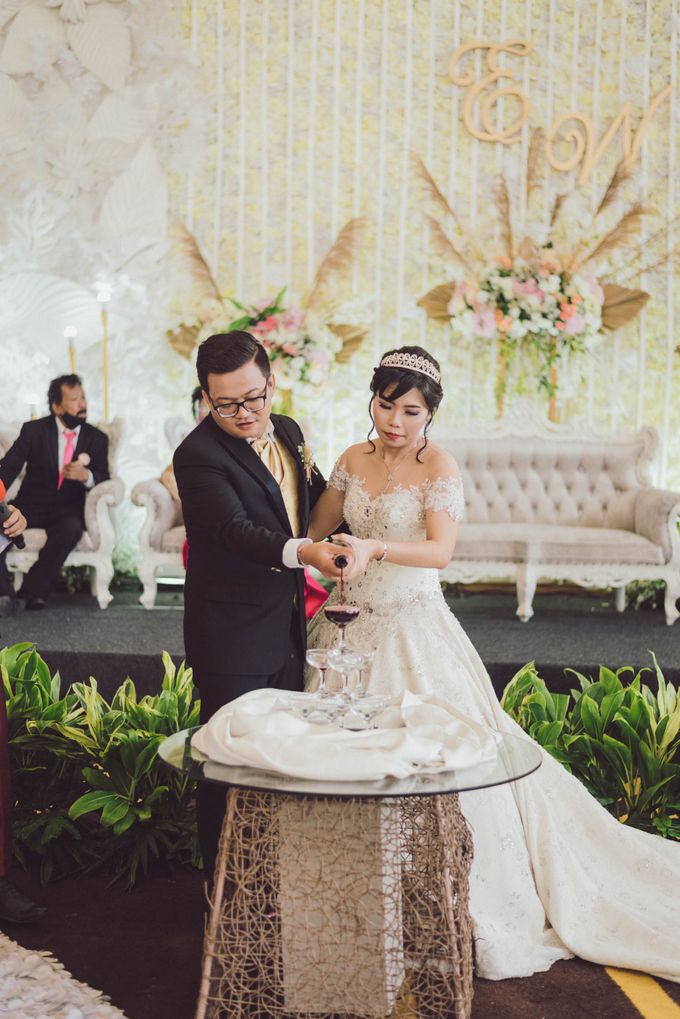 Intimate Wedding VIP 2 Wenny & Edy by Weddingscape - 037