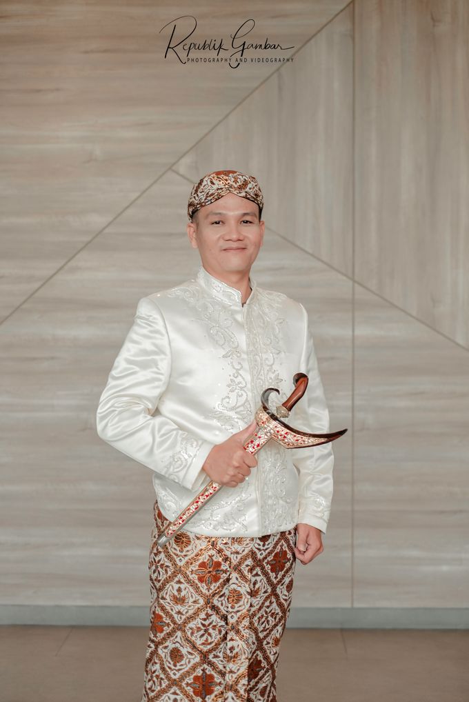 The Wedding of Mr. Putut & Ms. Astari by Kolibree Enterprise & Entertainment - 005 The Wedding of Mr. Putut & Ms. Astari by Kolibree Enterprise & Entertainment - 005