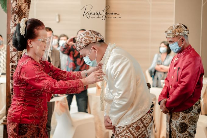 The Wedding of Mr. Putut & Ms. Astari by Kolibree Enterprise & Entertainment - 012 The Wedding of Mr. Putut & Ms. Astari by Kolibree Enterprise & Entertainment - 012