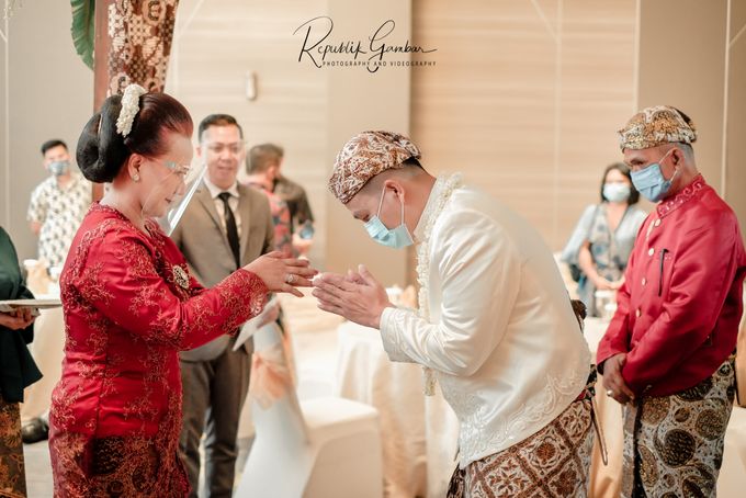 The Wedding of Mr. Putut & Ms. Astari by Kolibree Enterprise & Entertainment - 013 The Wedding of Mr. Putut & Ms. Astari by Kolibree Enterprise & Entertainment - 013