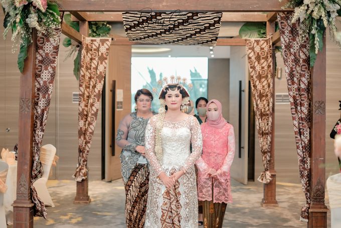 The Wedding of Mr. Putut & Ms. Astari by Kolibree Enterprise & Entertainment - 026 The Wedding of Mr. Putut & Ms. Astari by Kolibree Enterprise & Entertainment - 026
