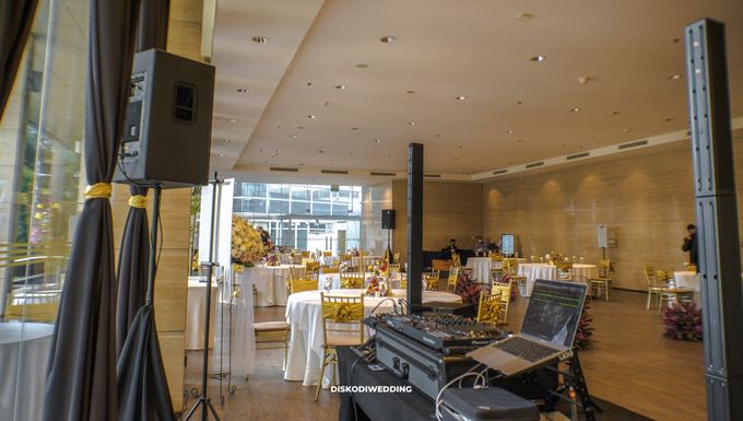 Glasshouse Ritz-Carlton | Al & Adith by diskodiwedding - 005 Glasshouse Ritz-Carlton | Al & Adith by diskodiwedding - 005
