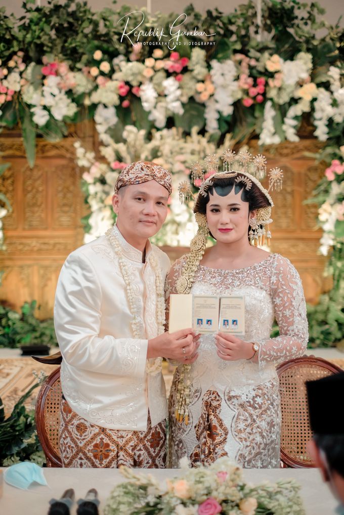 The Wedding of Mr. Putut & Ms. Astari by Kolibree Enterprise & Entertainment - 028 The Wedding of Mr. Putut & Ms. Astari by Kolibree Enterprise & Entertainment - 028