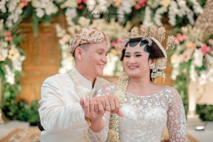 The Wedding of Mr. Putut & Ms. Astari by Kolibree Enterprise & Entertainment - 029 The Wedding of Mr. Putut & Ms. Astari by Kolibree Enterprise & Entertainment - 029