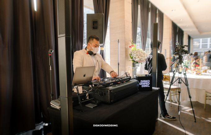 Glasshouse Ritz-Carlton | Al & Adith by diskodiwedding - 002 Glasshouse Ritz-Carlton | Al & Adith by diskodiwedding - 002