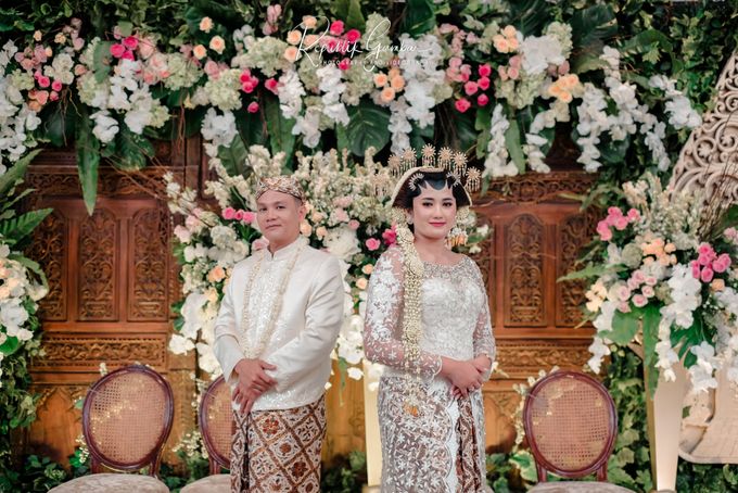 The Wedding of Mr. Putut & Ms. Astari by Kolibree Enterprise & Entertainment - 033 The Wedding of Mr. Putut & Ms. Astari by Kolibree Enterprise & Entertainment - 033
