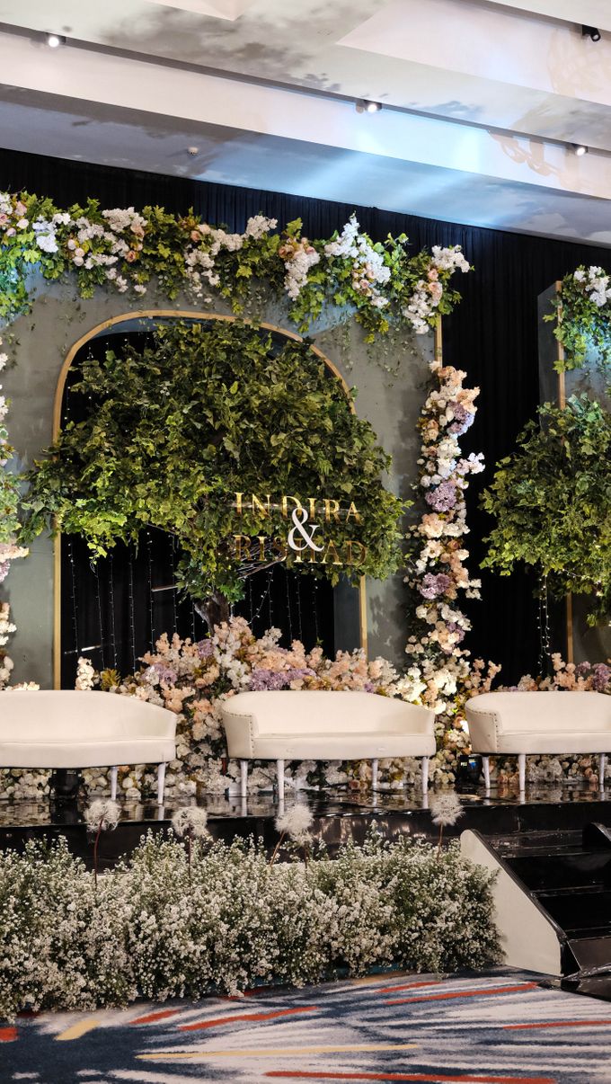Indira & Rishad Wedding Decoration at Pullman Grand Ballroom by Valentine Wedding Decoration - 026 Indira & Rishad Wedding Decoration at Pullman Grand Ballroom by Valentine Wedding Decoration - 026