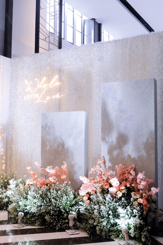 Johny & Cindy Wedding Decoration at Pullman Grand Ballroom, Bandung by Valentine Wedding Decoration - 005 Johny & Cindy Wedding Decoration at Pullman Grand Ballroom, Bandung by Valentine Wedding Decoration - 005