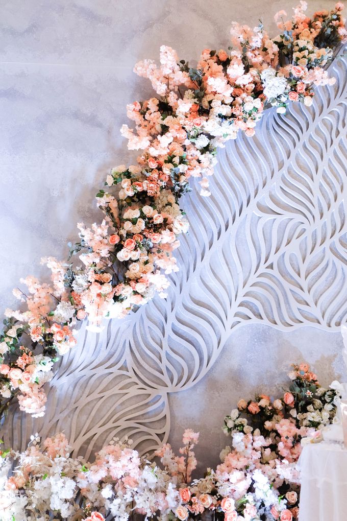 Johny & Cindy Wedding Decoration at Pullman Grand Ballroom, Bandung by Valentine Wedding Decoration - 012 Johny & Cindy Wedding Decoration at Pullman Grand Ballroom, Bandung by Valentine Wedding Decoration - 012