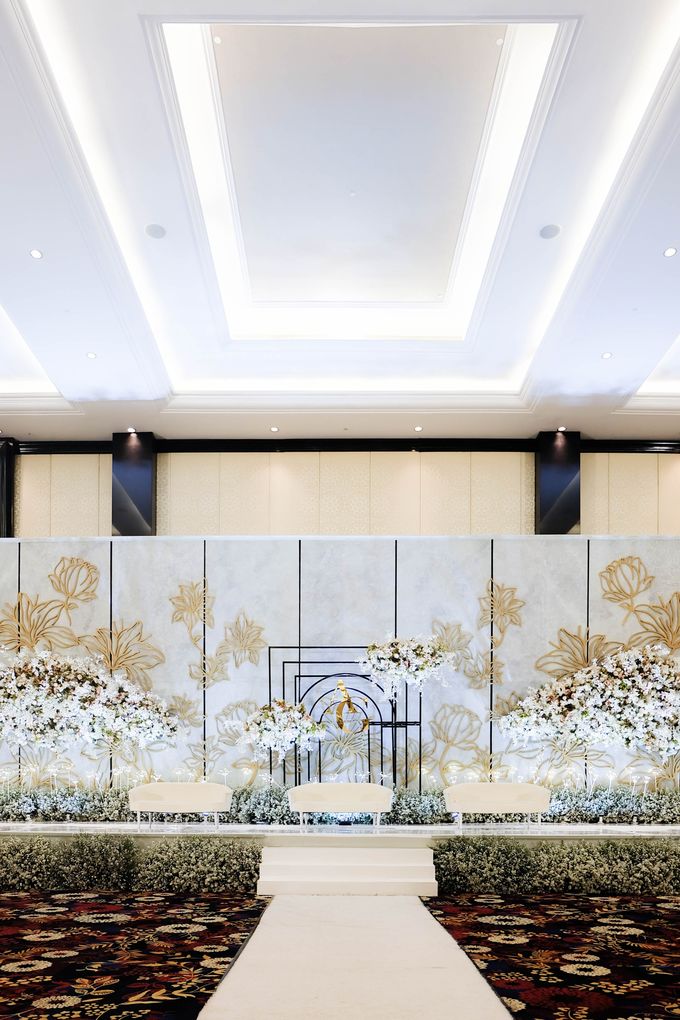 Annur & Geraldy Wedding Decoration at Trans Convention Center by Ayung Berinda - 024 Annur & Geraldy Wedding Decoration at Trans Convention Center by Ayung Berinda - 024