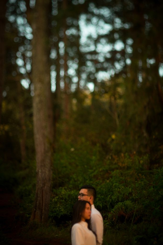 Pre Wedding Of Puput and Ferry by Saturasi Moment - 011