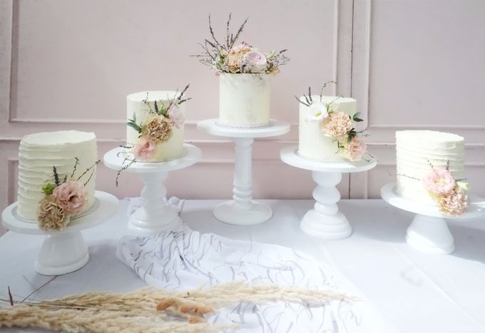 Mini Wedding Cakes by Ame Cakery - 003