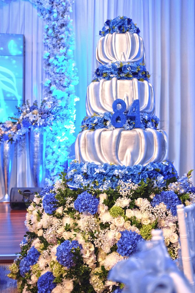 Extravagant Evening Gala Dinner by Royal Design Indonesia | Bridestory.com