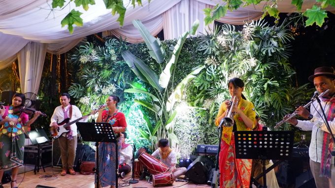 Senandung Orquesta Wedding Music Entertainment at Shangri-La Jakarta by Chaka Music - 003 Senandung Orquesta Wedding Music Entertainment at Shangri-La Jakarta by Chaka Music - 003