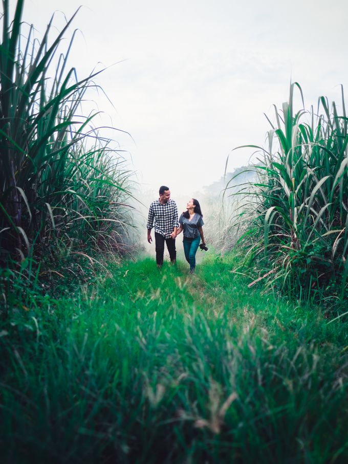 Giat & Joi Prewedding in Yogyakarta by Byisarif - 002 Giat & Joi Prewedding in Yogyakarta by Byisarif - 002