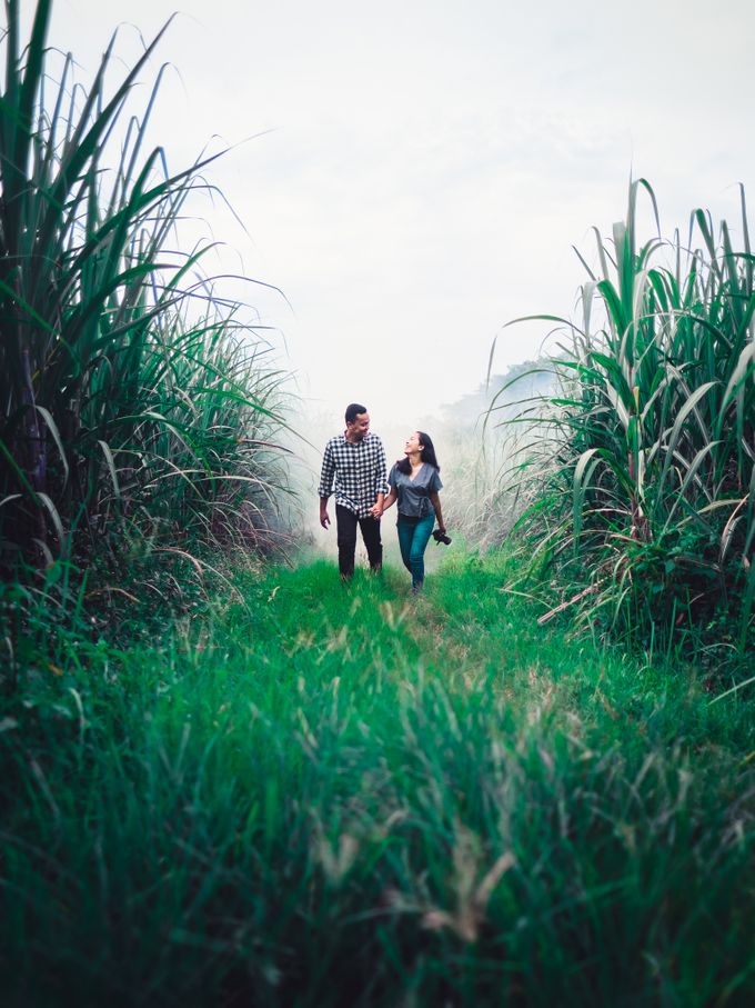 Giat & Joi Prewedding in Yogyakarta by Byisarif - 002