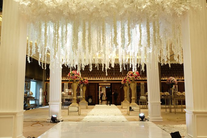 The Wedding of Aditya Riana - Ayana Midplaza Jakarta by The Swan Decoration - 019