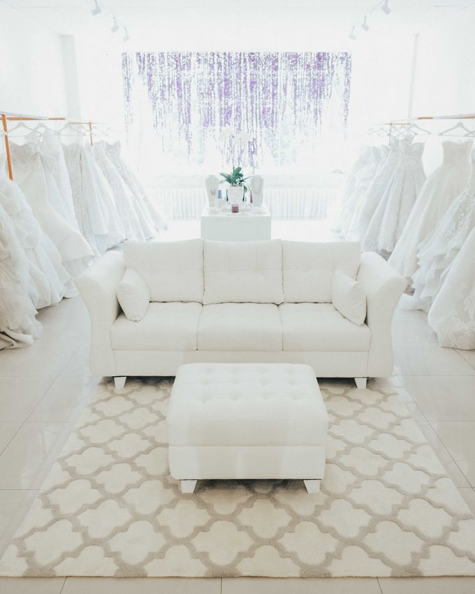 OUR SHOWROOM (PONDOK INDAH & KEDOYA) by The Dresscodes Bridal - 002 OUR SHOWROOM (PONDOK INDAH & KEDOYA) by The Dresscodes Bridal - 002