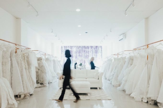 OUR SHOWROOM (PONDOK INDAH & KEDOYA) by The Dresscodes Bridal - 003 OUR SHOWROOM (PONDOK INDAH & KEDOYA) by The Dresscodes Bridal - 003