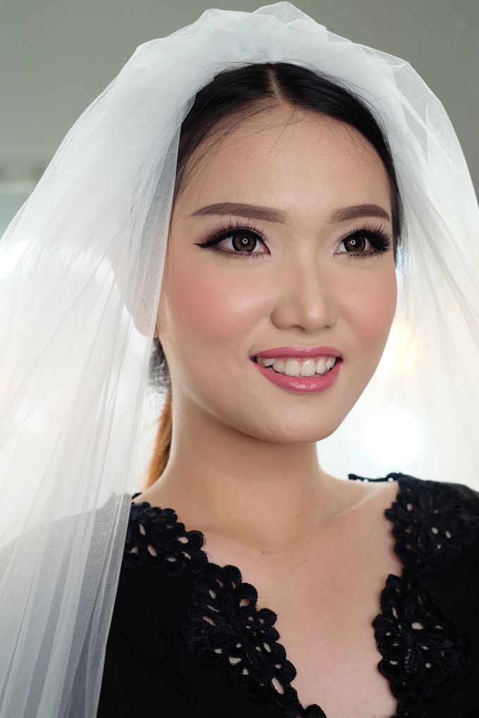 Monolid Wedding Makeup for Ms Earlene by Silvia Jonathan - 003