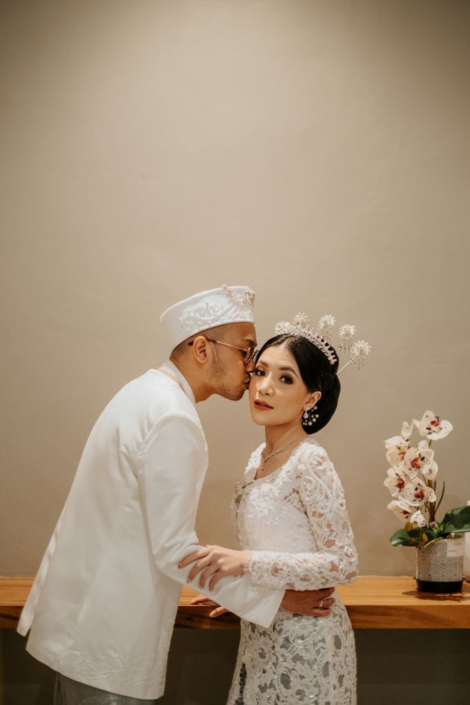 Intimate Wedding of Rinjani & Rey by Redflag Photography - 026