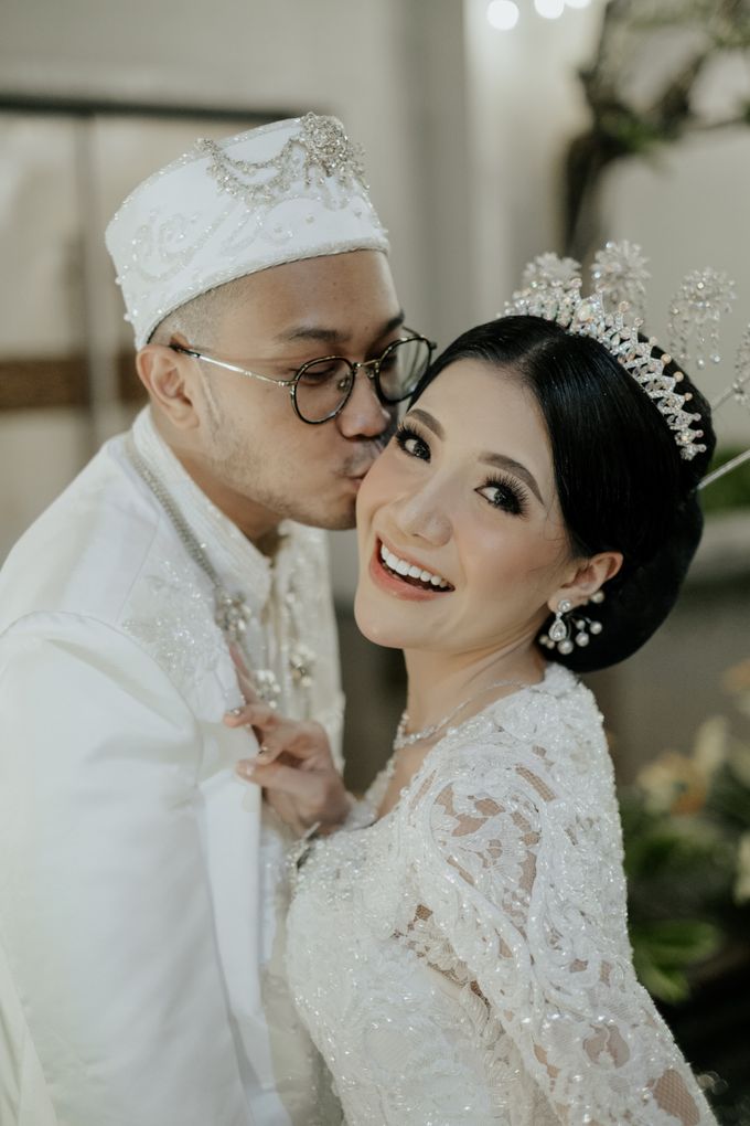 Intimate Wedding of Rinjani & Rey by Redflag Photography - 014