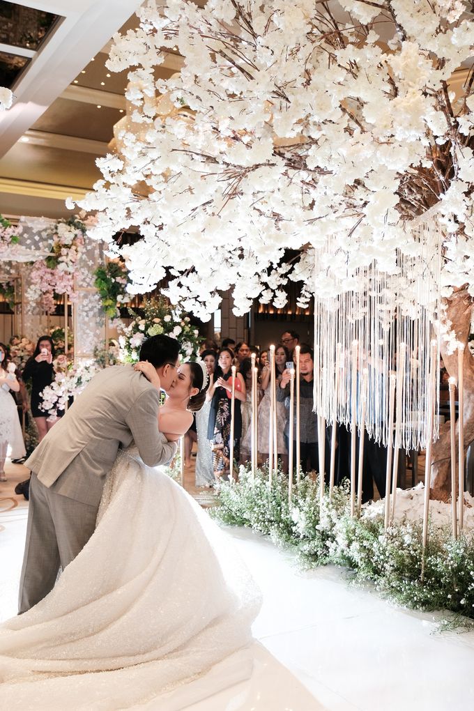 Wedding Day by Dicky - Ferdi Ika by Loxia Photo & Video - 018 Wedding Day by Dicky - Ferdi Ika by Loxia Photo & Video - 018