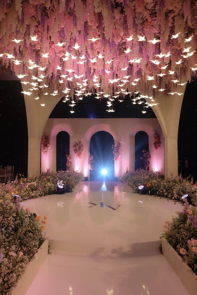 Andre & Karin Wedding Decoration at Pullman by Valentine Wedding Decoration - 037 Andre & Karin Wedding Decoration at Pullman by Valentine Wedding Decoration - 037